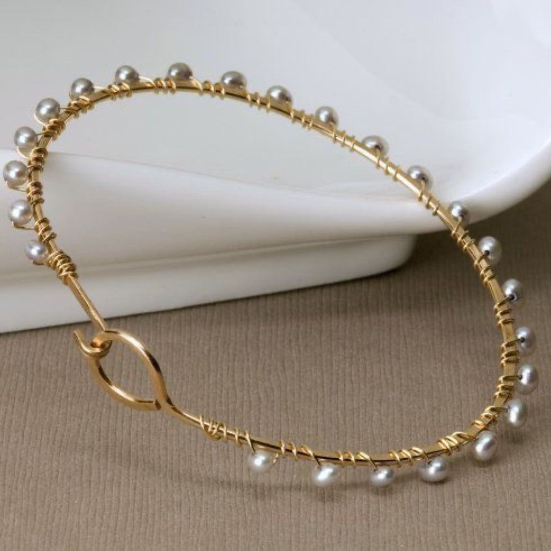 Green Stone Gold Bangle Bracelet