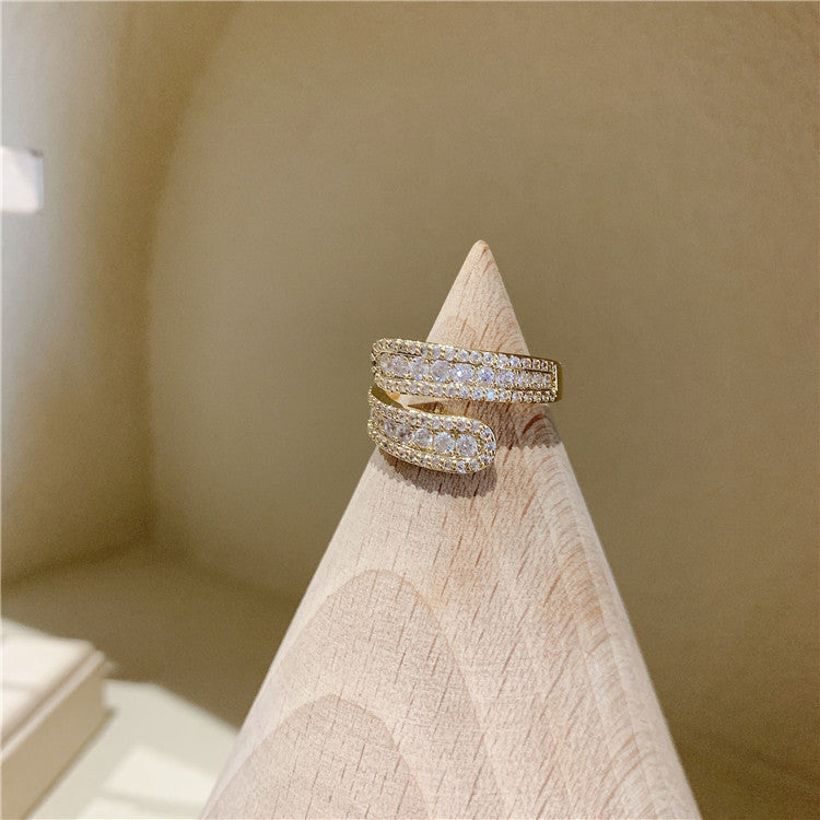 Elegant Diamond Ring