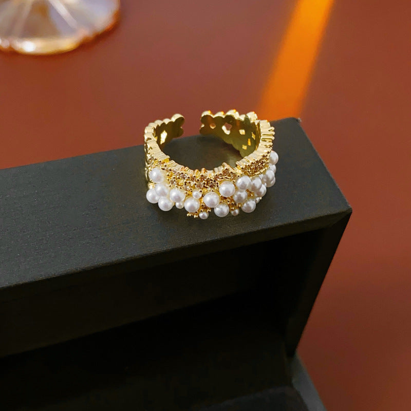 Elegant Pearl Gold Ring