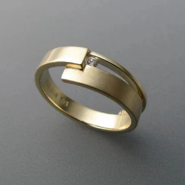 Minimalist Diamond Gold Ring