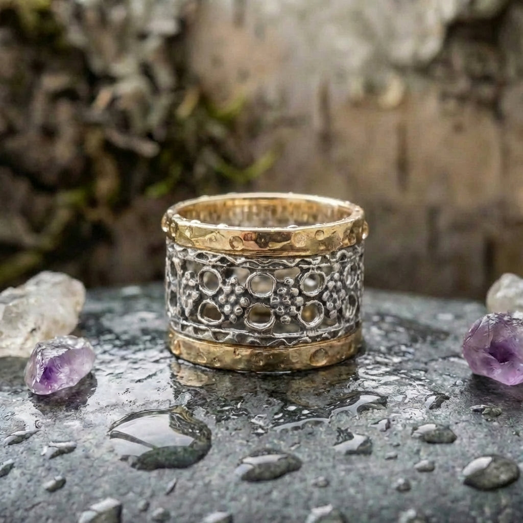 Vintage Hollow Flower Ring