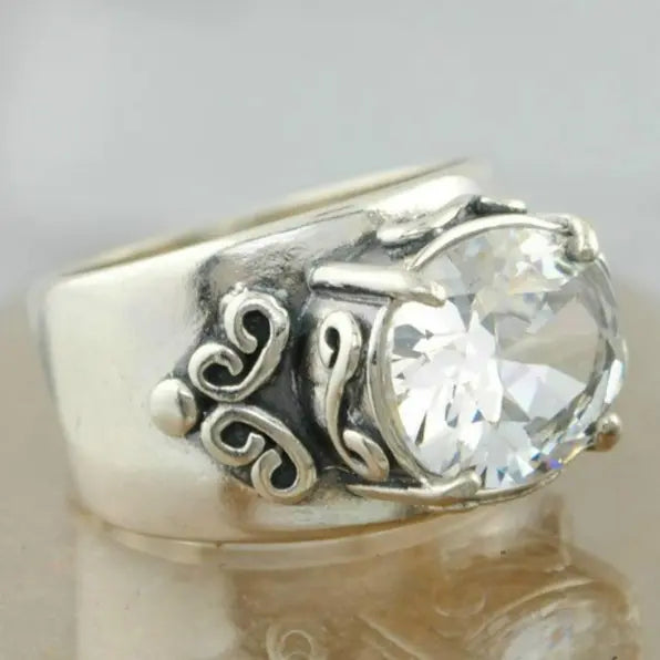Vintage Ring With Glass Inlay