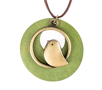 Vintage Boho Green Wood Bird Pendant Long Necklace