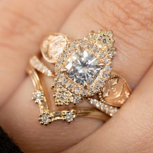 Regal Halo Ring Set