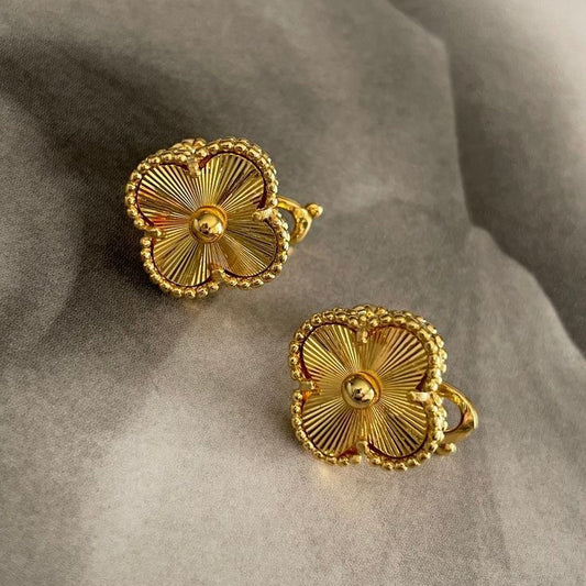 Flower Mesh Gold Earrings