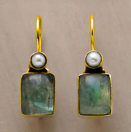Green Stone Inlaid Pearl Earrings