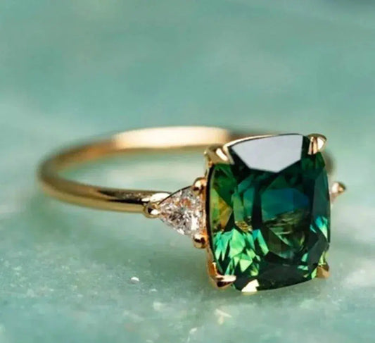 Green Zirconia Ring In Gold