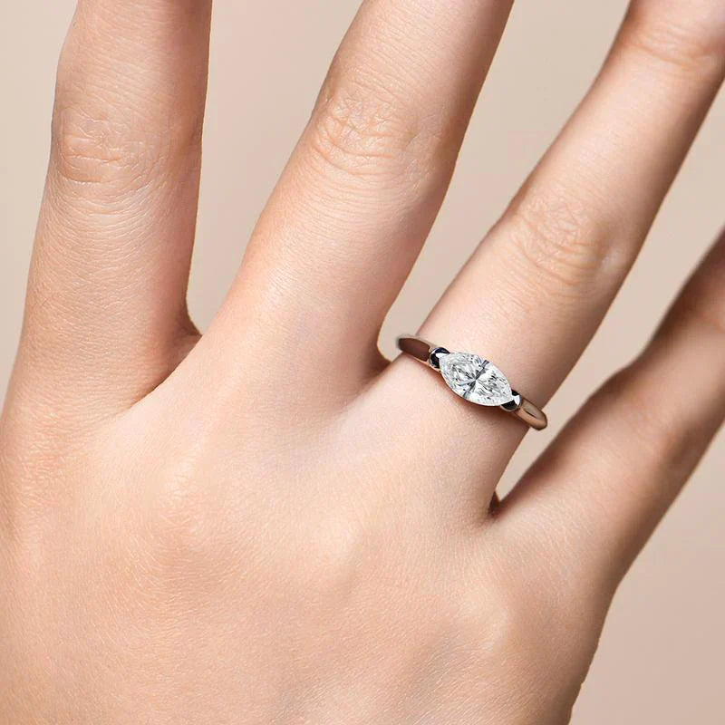 Hailey Gold Thin Playa Ring