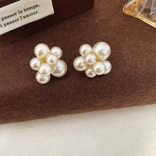 Classic Pearl Earrings