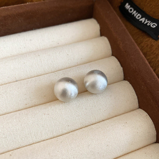 Classic Pearl Earrings
