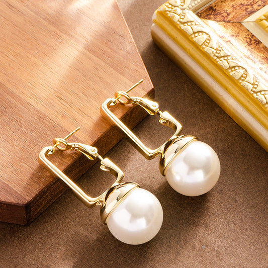Classic Pearl Earrings