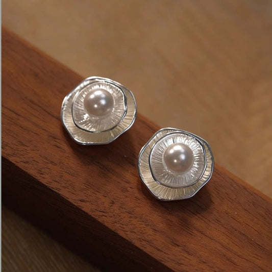 Classic Pearl Earrings