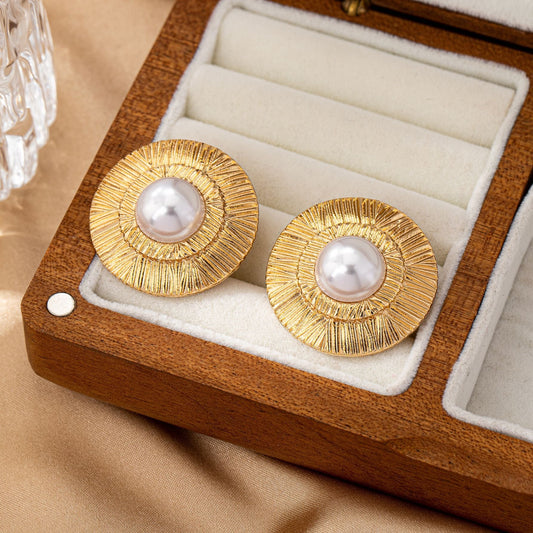 Classic Pearl Earrings