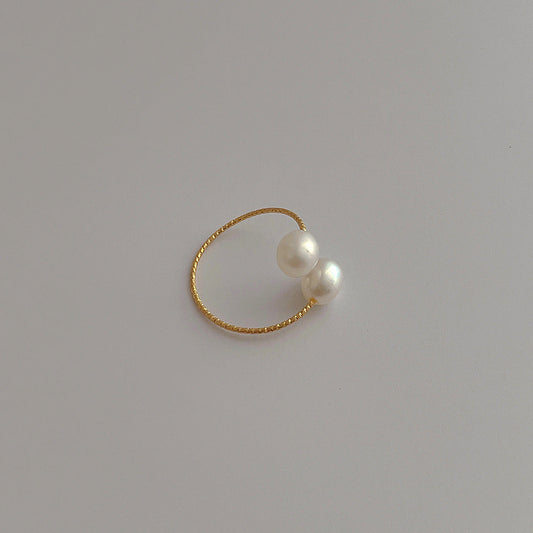 Classic Pearl Ring