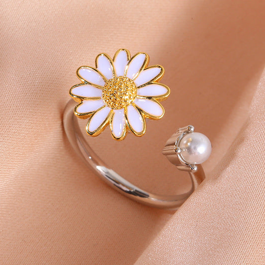 Daisy Pearl Ring
