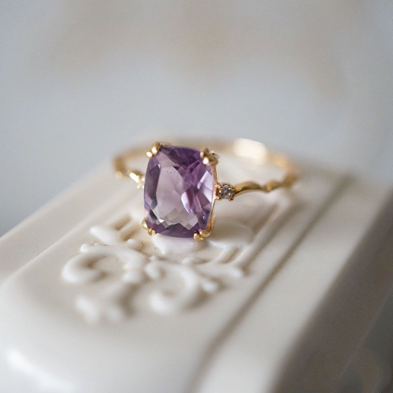 Elegant Amethyst Ring