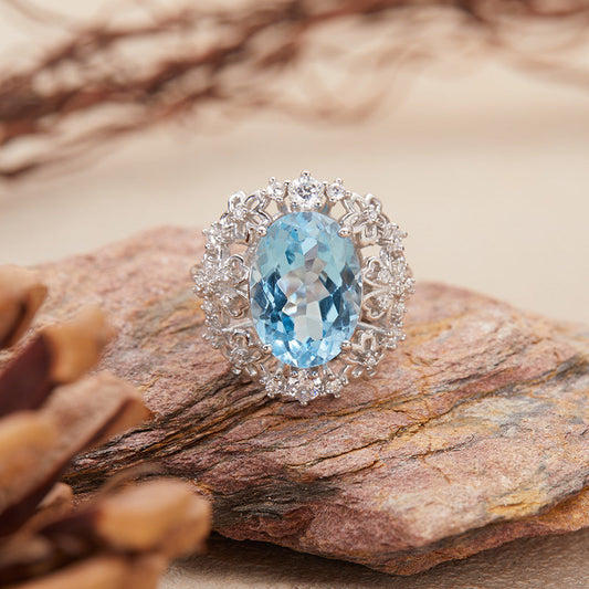 Elegant Aquamarine Ring