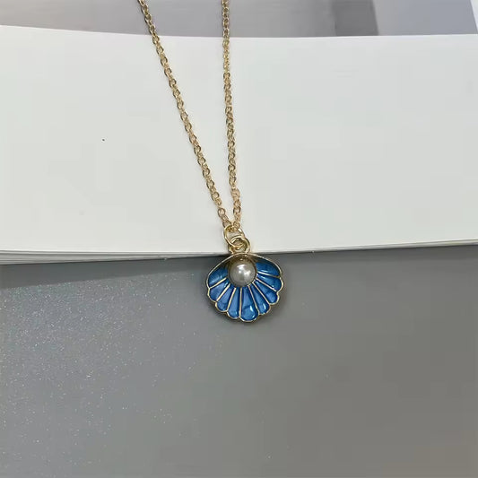 Elegant Blue Shell Pearl Necklace