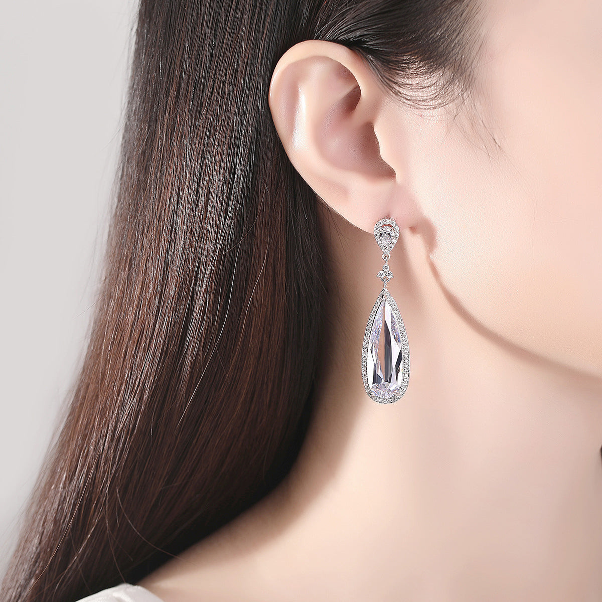 Elegant Crystal Drop Earrings