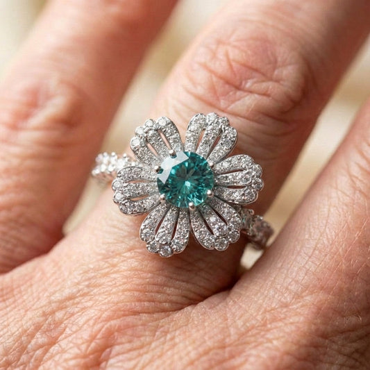 Emerald Flower Ring