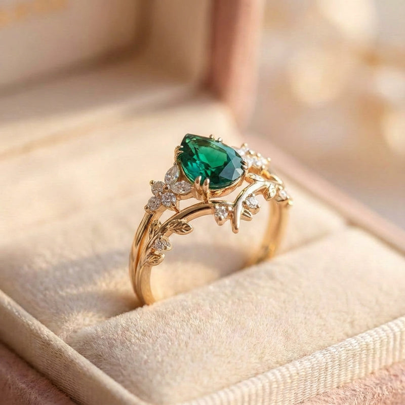 Elegant Emerald Leaf Ring