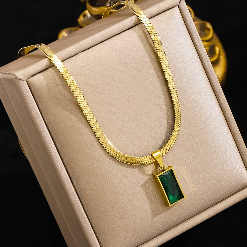 Elegant Emerald Necklace