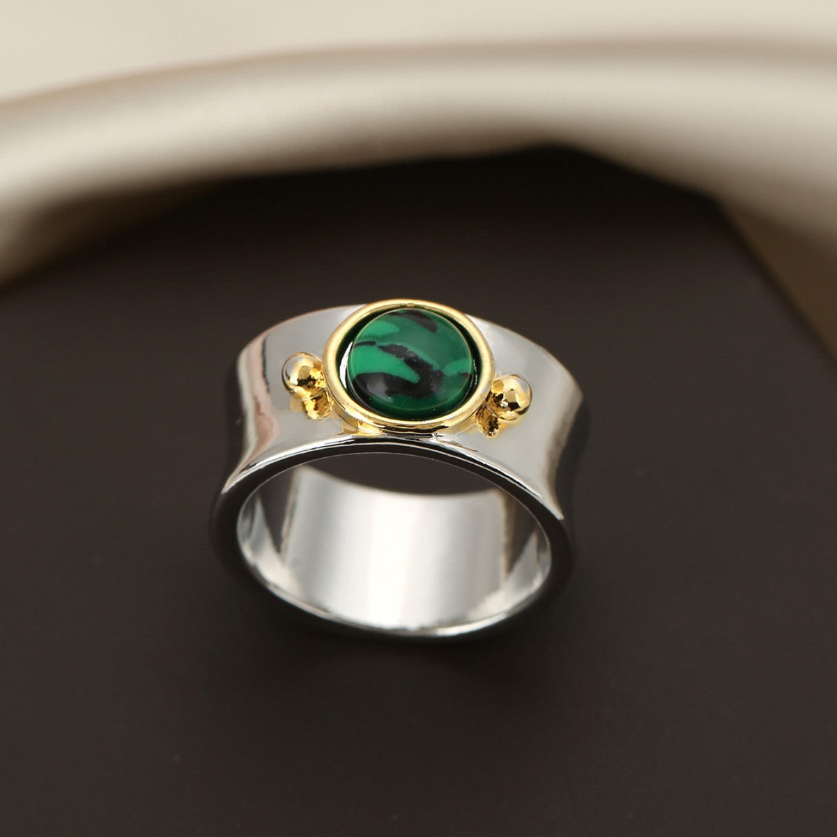 Elegant Emerald Ring