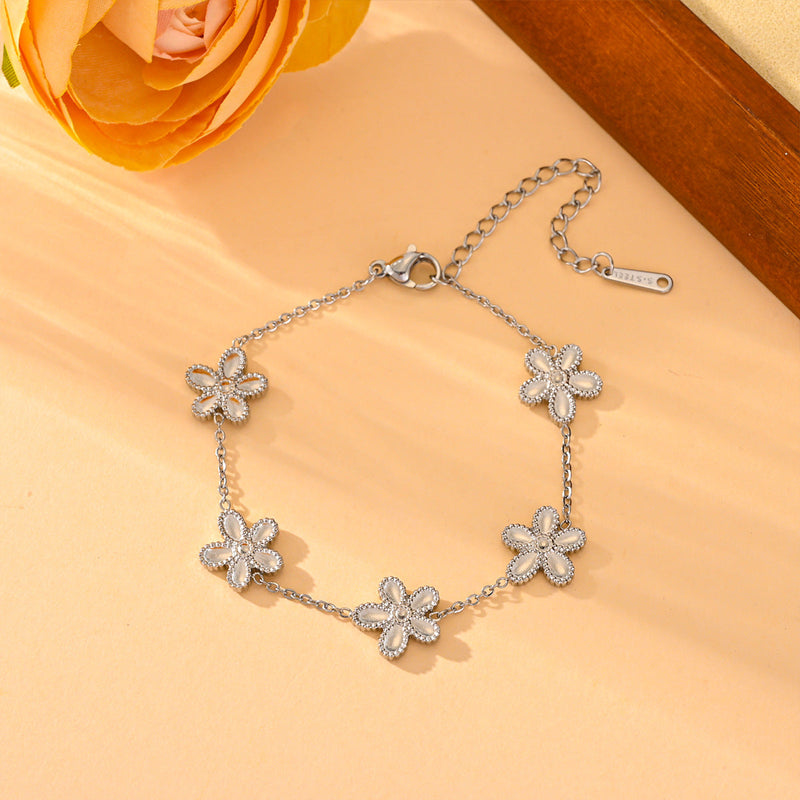 Elegant Floral Bracelet
