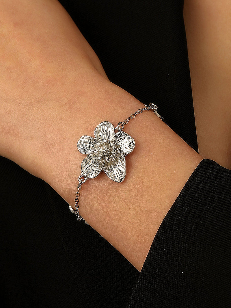 Elegant Flower Bracelet