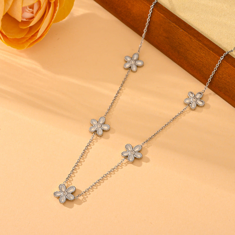 Elegant Flower Necklace