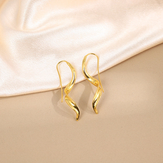 Elegant Gold Drop Earrings