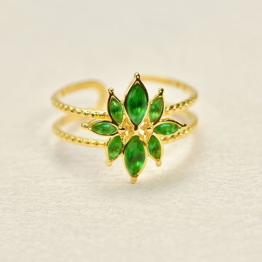 Elegant Green Emerald Ring