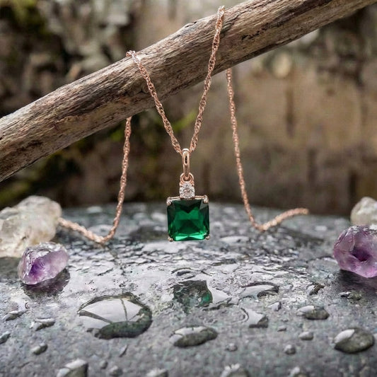 Elegant Green Stone Necklace
