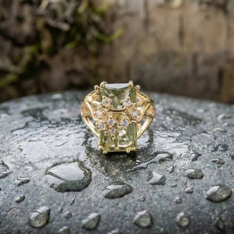 Elegant Green Zircon Ring
