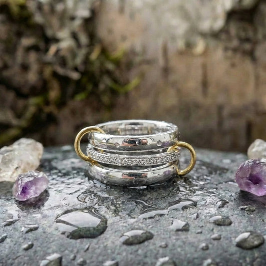 Elegant Interlocking Ring