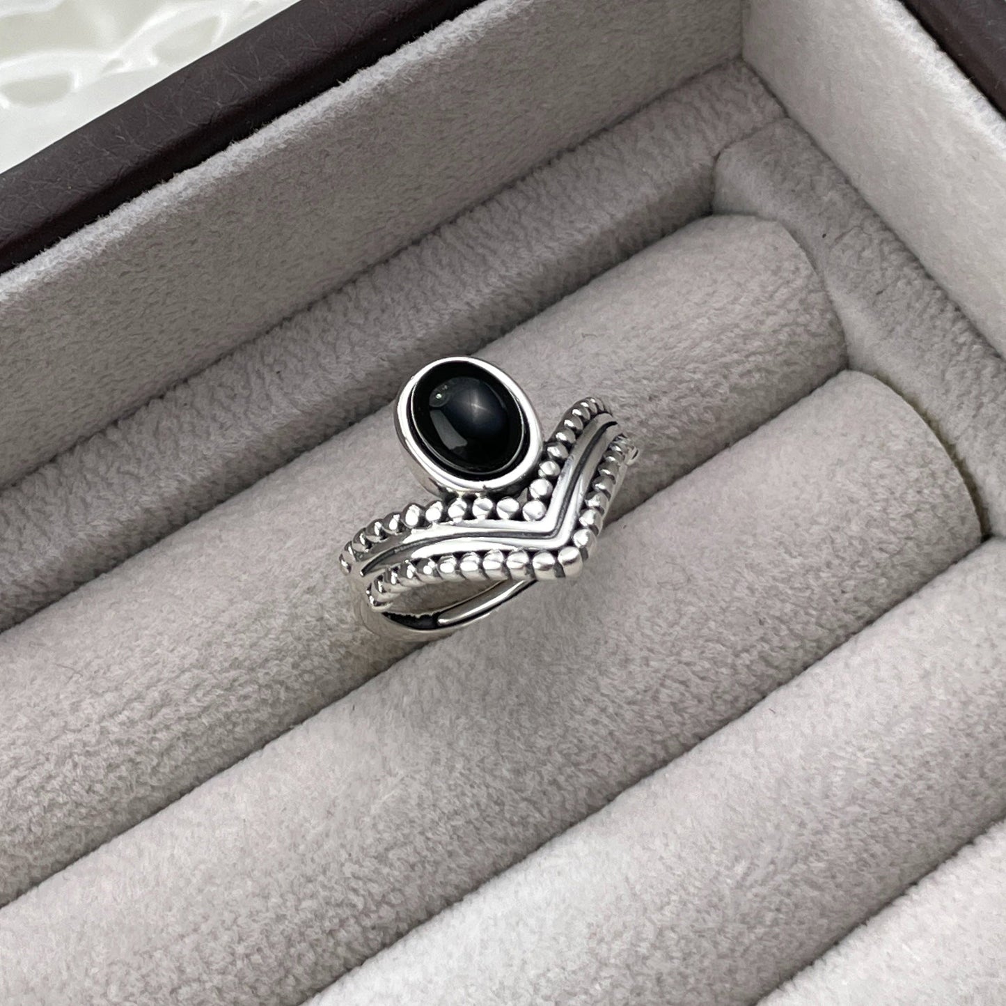 Elegant Onyx Ring