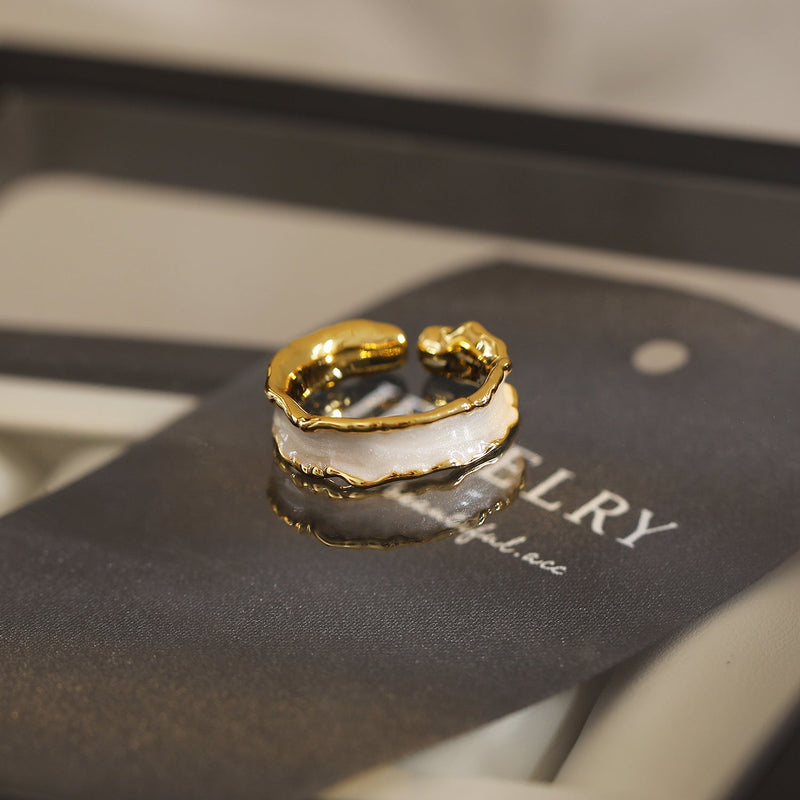 Elegant Pearl Gold Ring