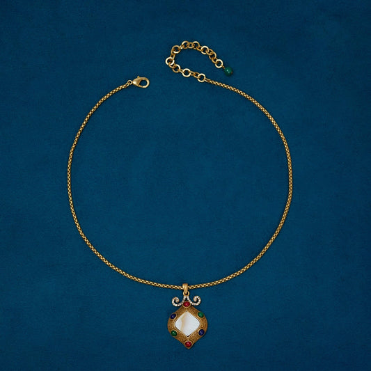 Elegant Pearl Necklace