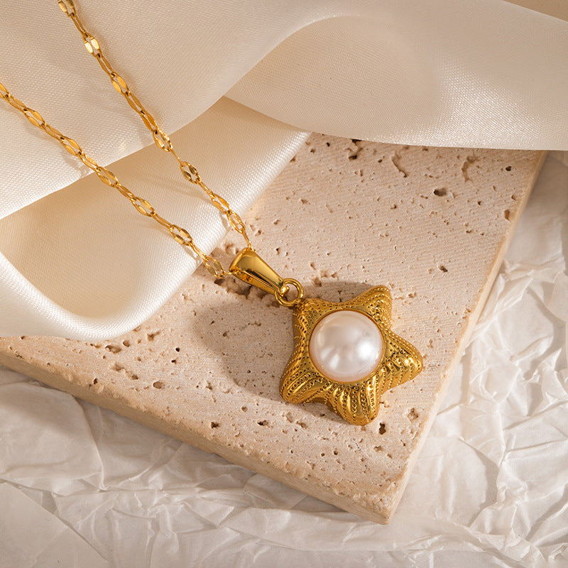 Elegant Pearl Necklace