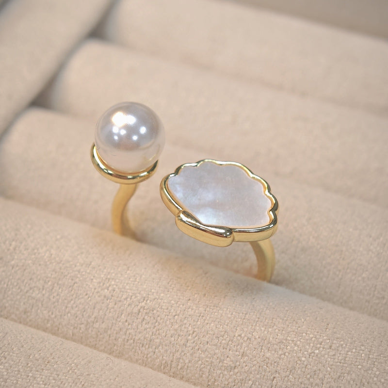 Elegant Pearl Shell Ring