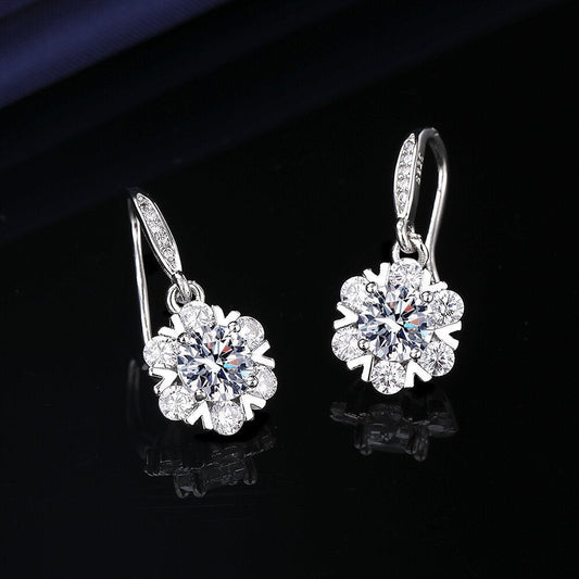 Elegant Round Crystal Snowflake