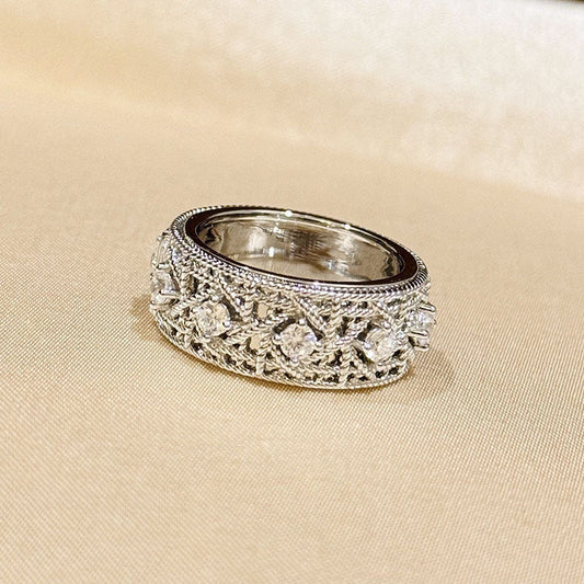 Elegant Round Crystal Wide Band