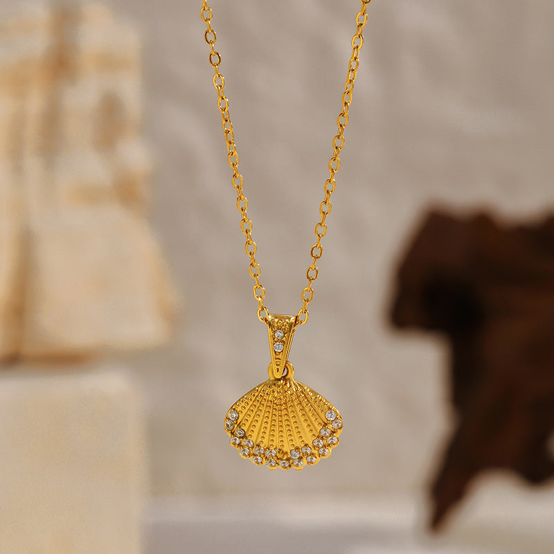Elegant Shell Necklace