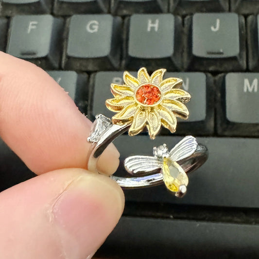 Elegant Sunflower Ring