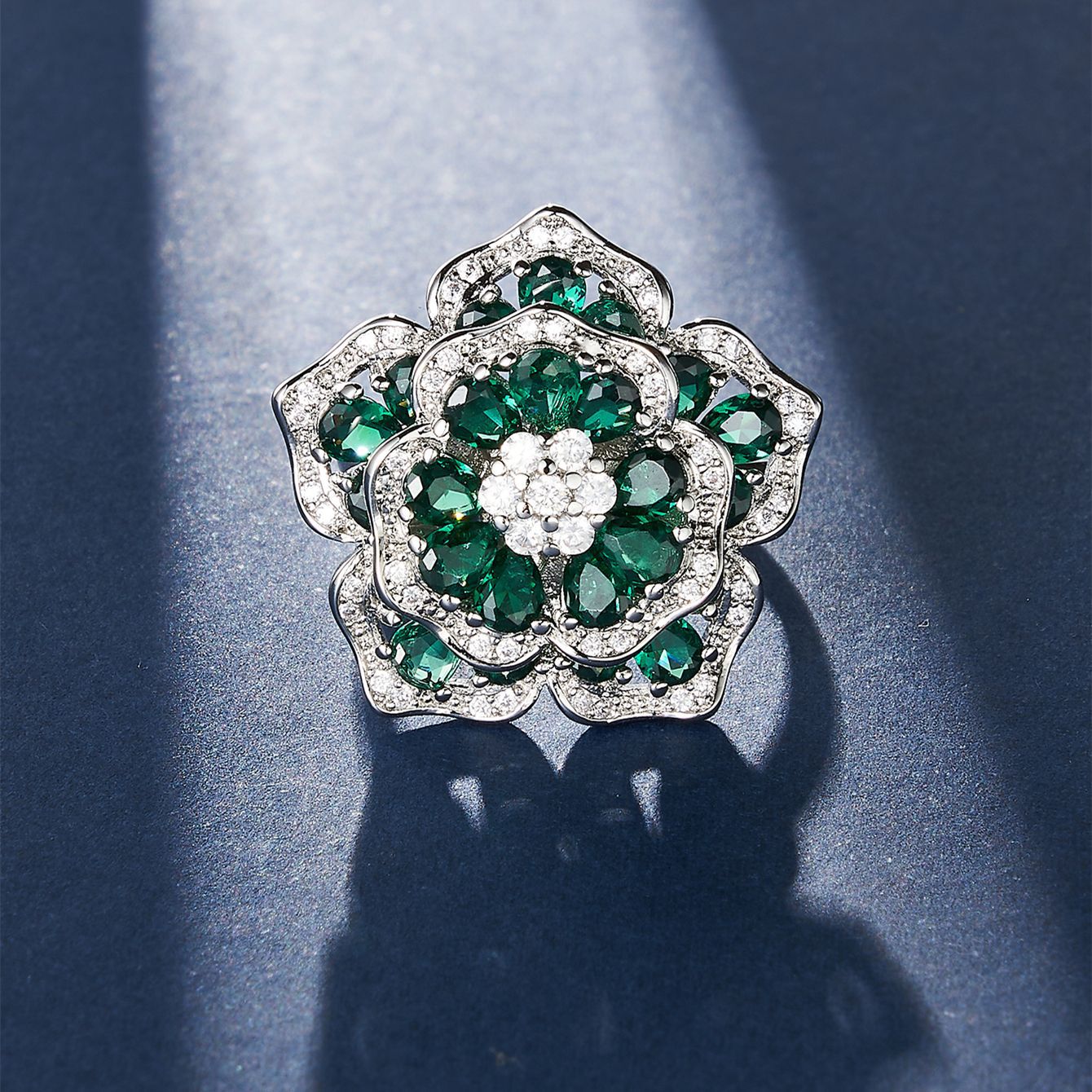 Emerald Flower Ring