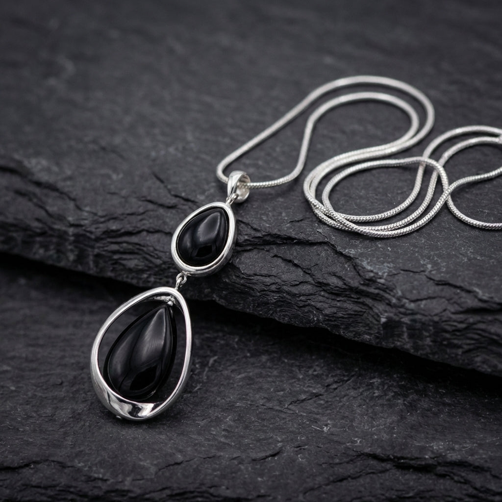 Fashion Black Stone Pendant Silver Necklace