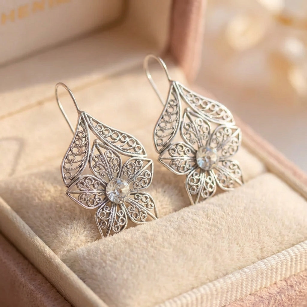 Vintage Filigree Leaf Earrings