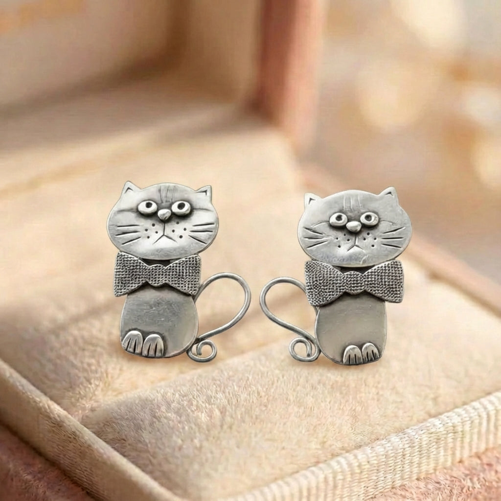 Vintage Cat Bow Earrings