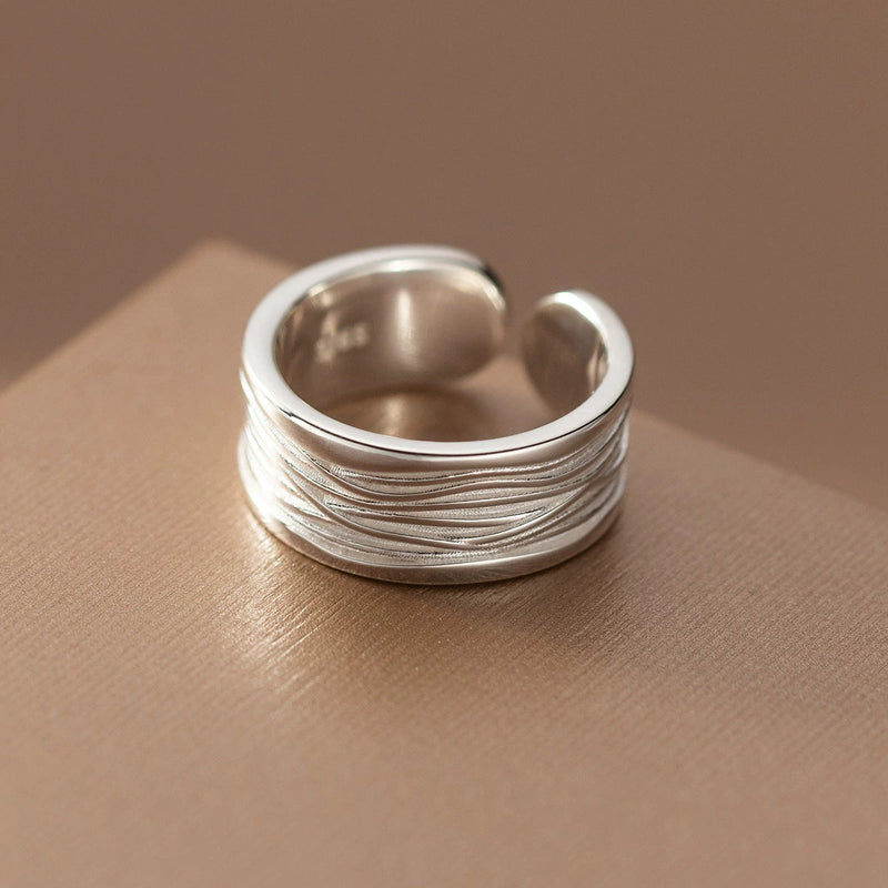 Minimalist Textured Ring