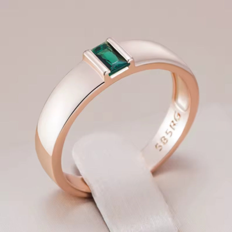 Elegant Green Rectangular Ring